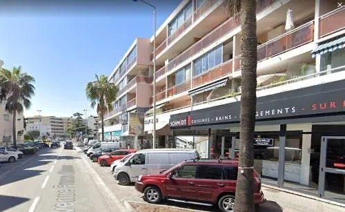 Apartamento STUDIO CLIMATISE Le Flot Bleu tres proche plage, aéroport, centre Cial Cap 3000, port Saint-Laurent-du-Var